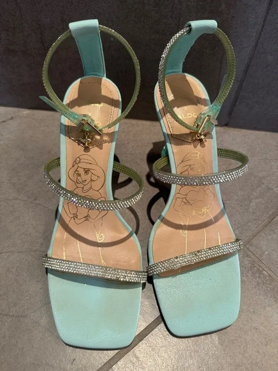Aldo x Disney Aladdin Jasmine Women's Aqua genie lamp charm heels 🧞‍♂️ - Picture 3 of 8
